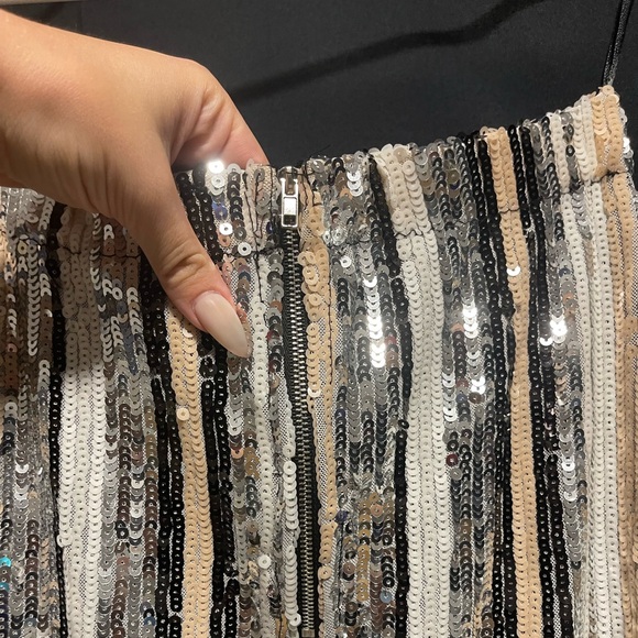 Sequined striped midi pencil skirt - Picture 3 of 3